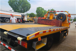 于洪区附近拖车电话号码服务